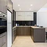 Must - Finikoudes Seaview *