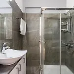 Daire Must - Finikoudes Seaview Larnaca