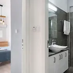 Must - Finikoudes Seaview Larnaca