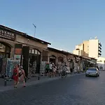 Daire Must - Finikoudes Seaview Larnaca