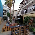 Daire Must - Finikoudes Seaview Larnaca