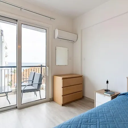 Must - Finikoudes Seaview Lägenhet