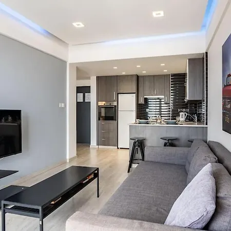 Апартаменты Must - Finikoudes Seaview