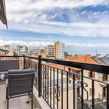 Must - Finikoudes Seaview Апартаменты *