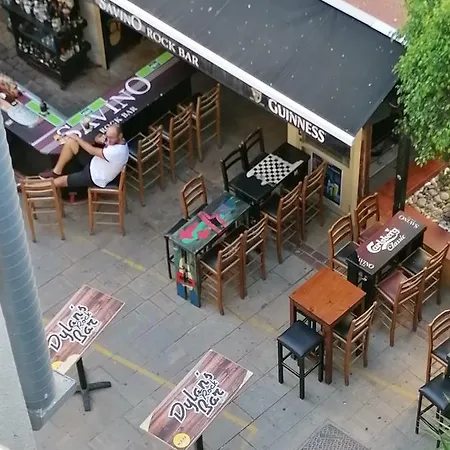 Must - Finikoudes Seaview Apartament Larnaca