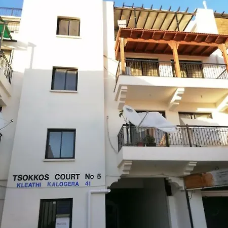 Must - Finikoudes Seaview Apartament *