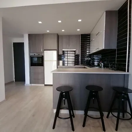 Must - Finikoudes Seaview