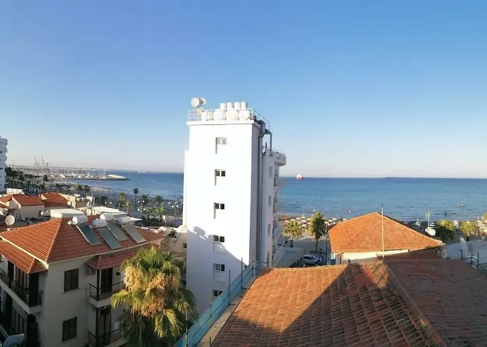 Must - Finikoudes Seaview Appartement Larnaca