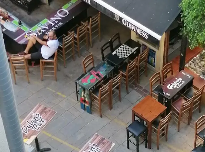 Must - Finikoudes Seaview Apartamento Lárnaca