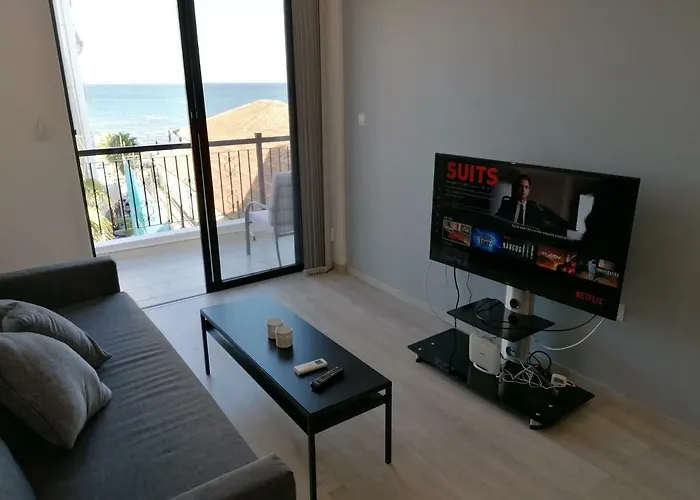 Apartamento Must - Finikoudes Seaview