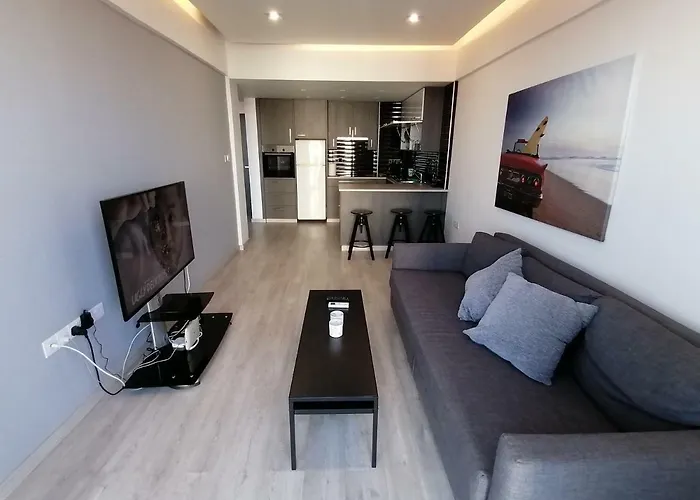 Must - Finikoudes Seaview * Lárnaca