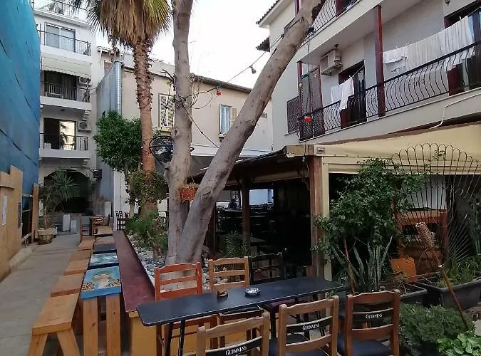 Apartamento Must - Finikoudes Seaview Lárnaca